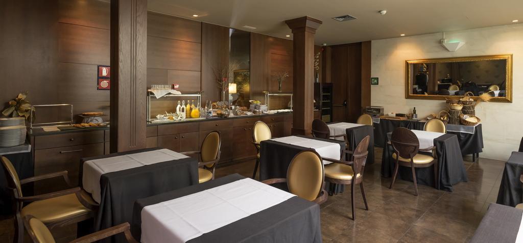 Balneario Font Vella- Adults Only Hotel Сант Хилари Сакалм Екстериор снимка